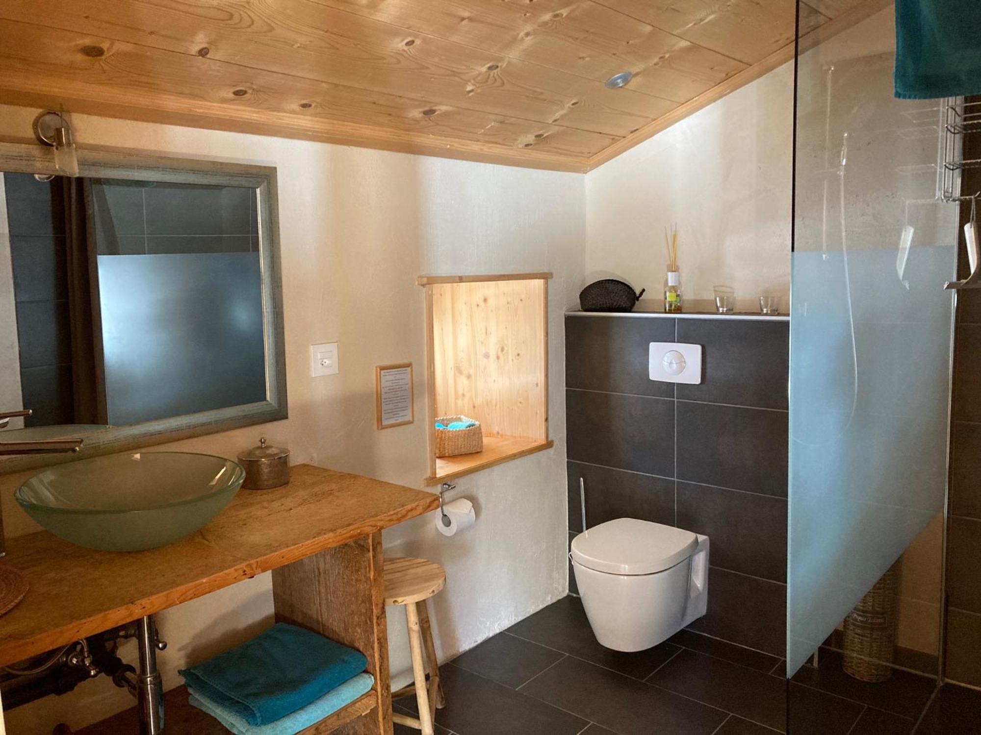 Апартаменты Relais De La Baume Ле-Локль Экстерьер фото